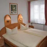 Tauberstube 3*